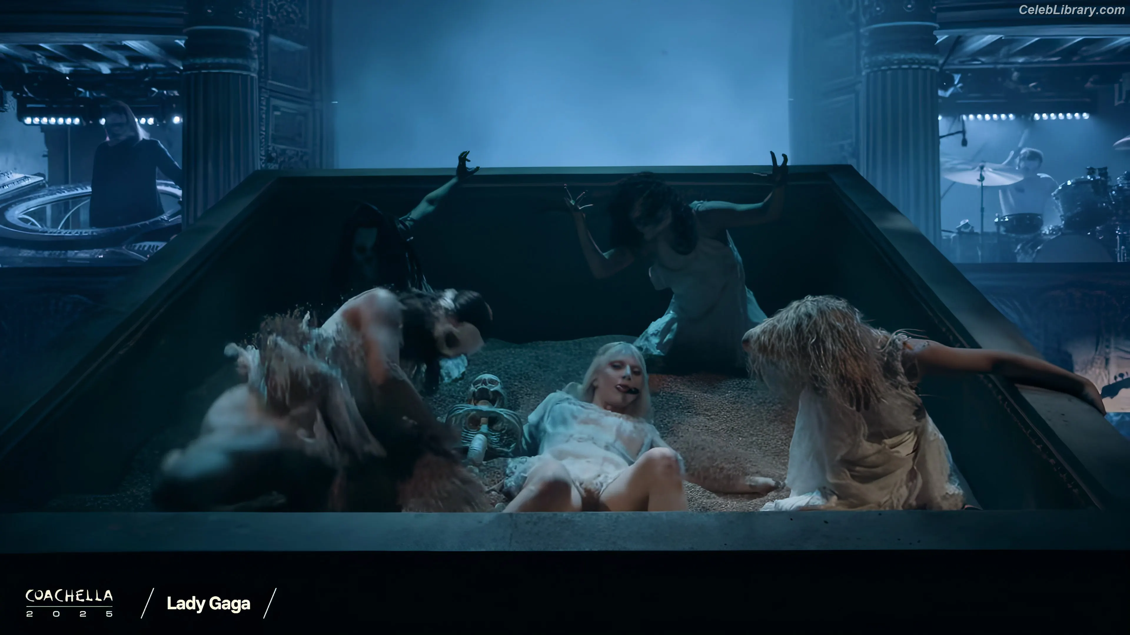 Lady Gaga photo 7 of 3664