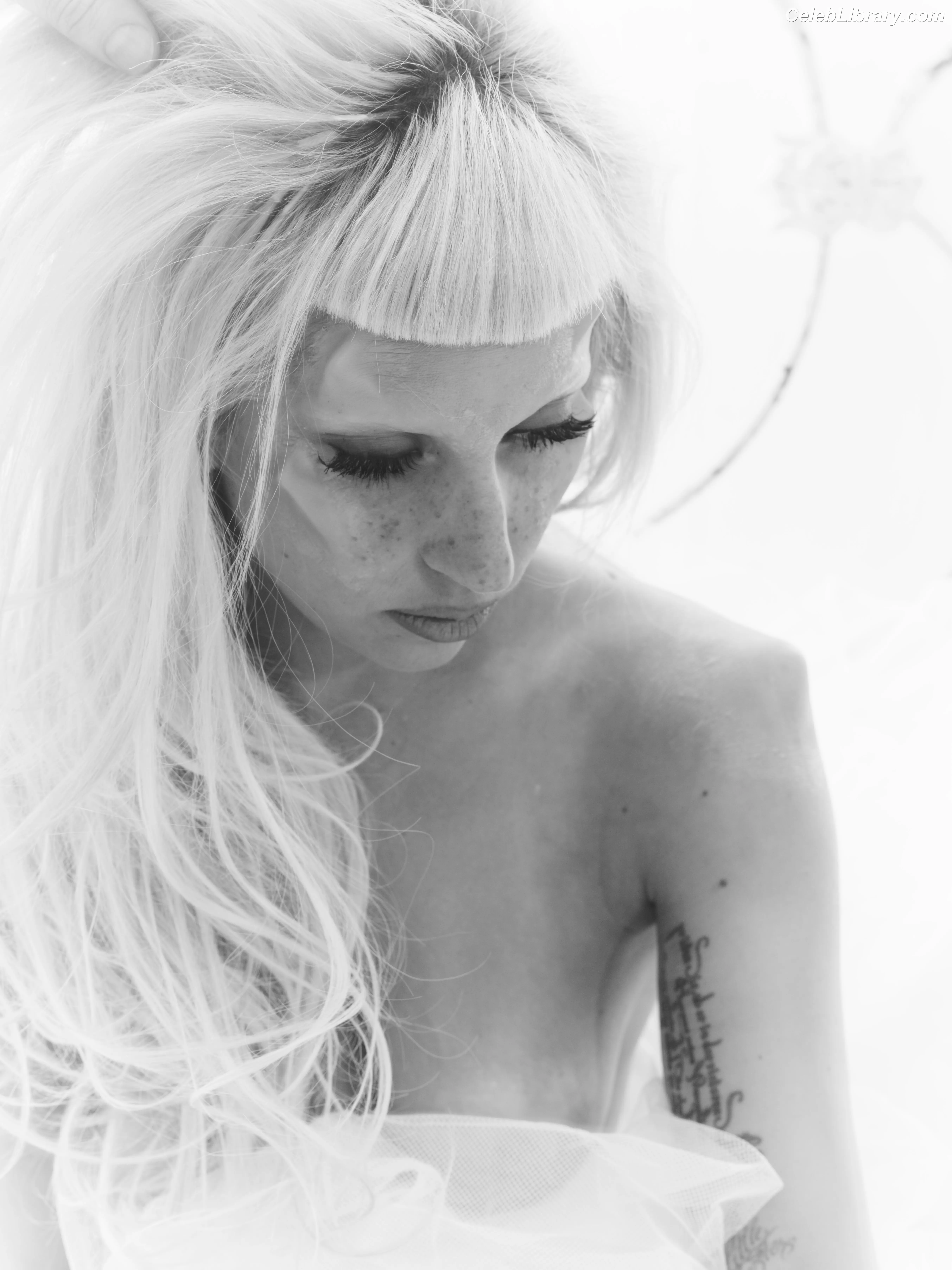 Lady Gaga photo 14 of 3664