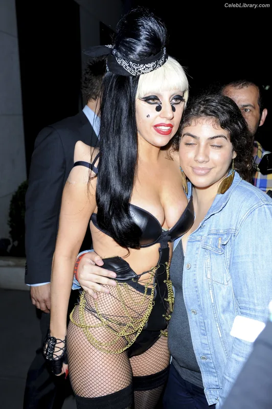Lady Gaga photo 14 of 1595