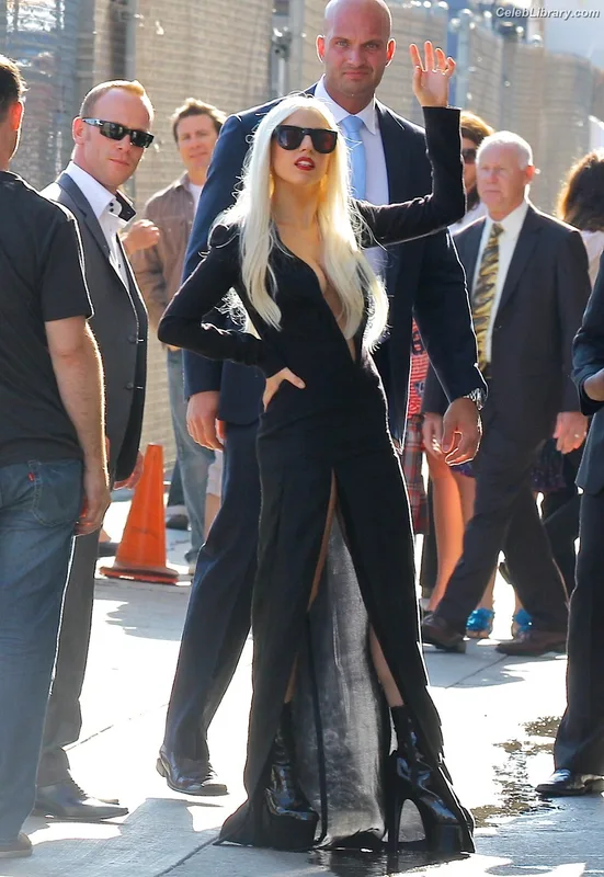 Lady Gaga photo 21 of 1595