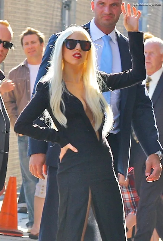 Lady Gaga photo 22 of 1595
