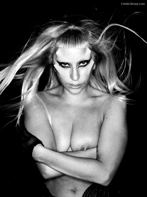Lady Gaga photo 17 of 1595