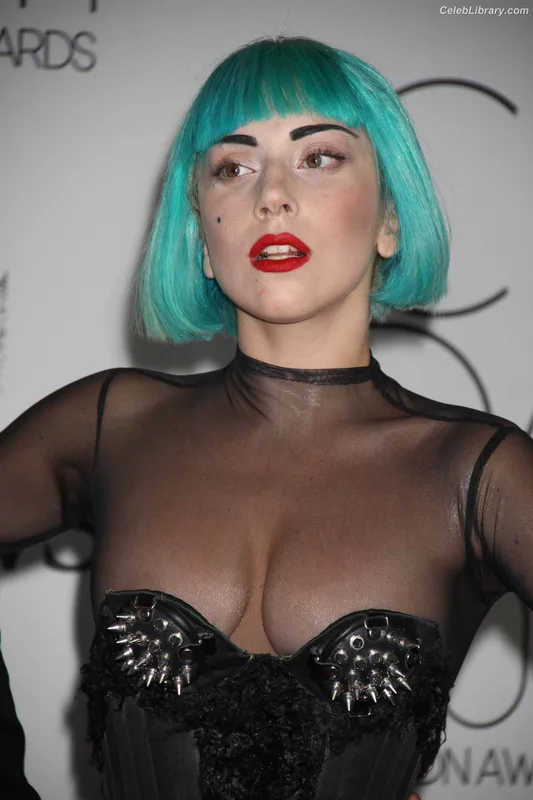 Lady Gaga photo 18 of 1595