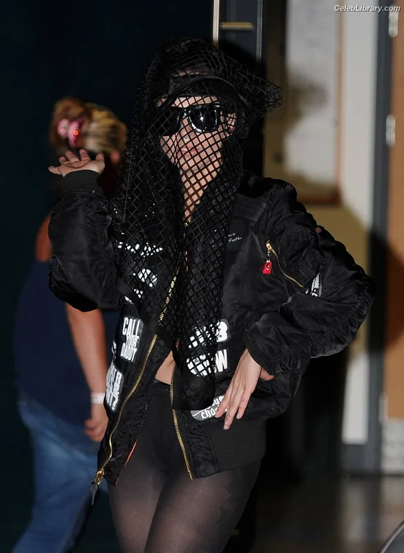 Lady Gaga photo 11 of 1595