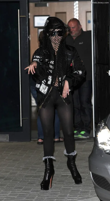 Lady Gaga photo 6 of 1595