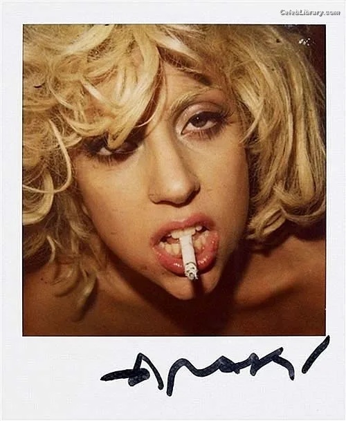 Lady Gaga photo 15 of 1595