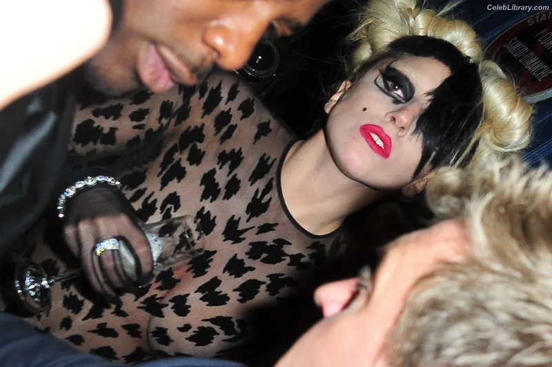 Lady Gaga photo 8 of 1595