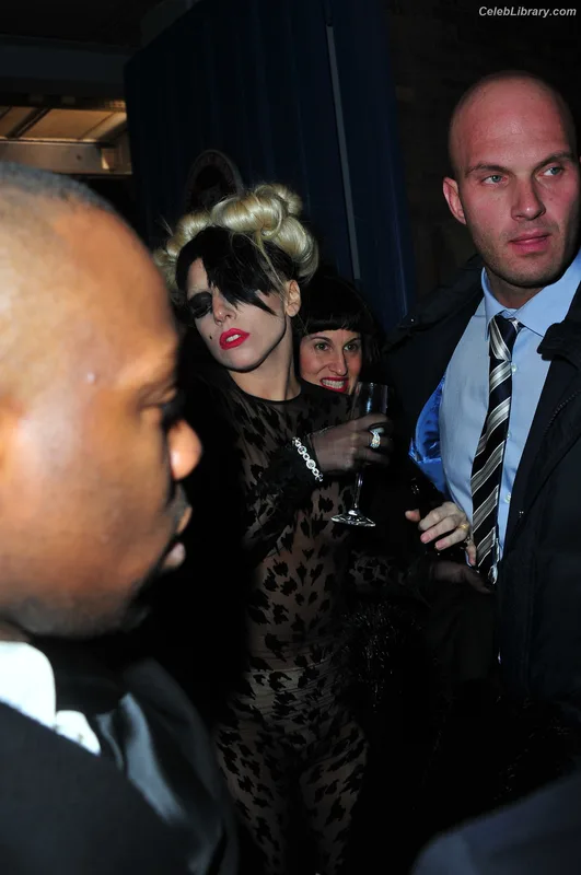 Lady Gaga photo 9 of 1595