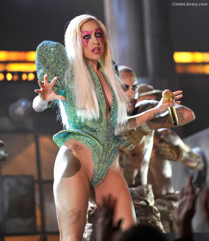 Lady Gaga photo 5 of 1595