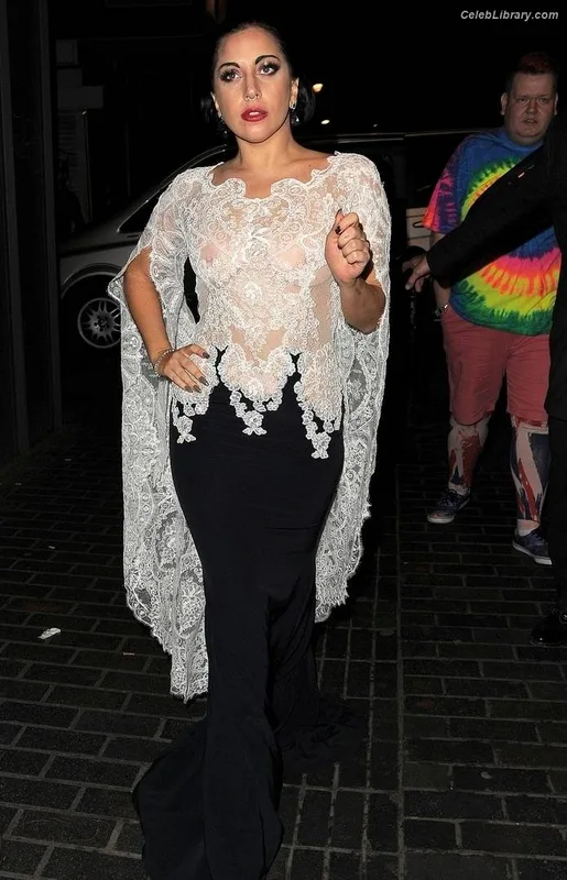 Lady Gaga photo 13 of 1595