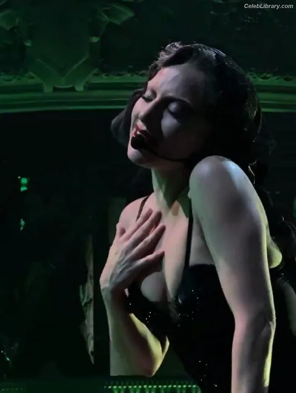 Lady Gaga photo 9 of 1595
