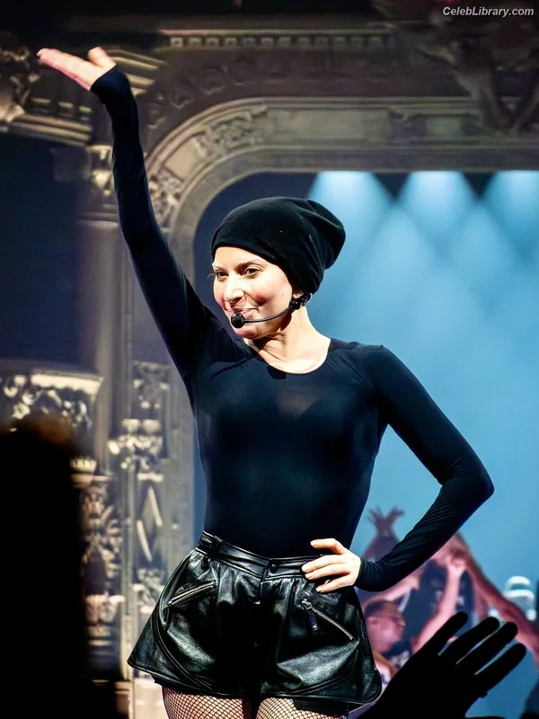 Lady Gaga photo 23 of 1595
