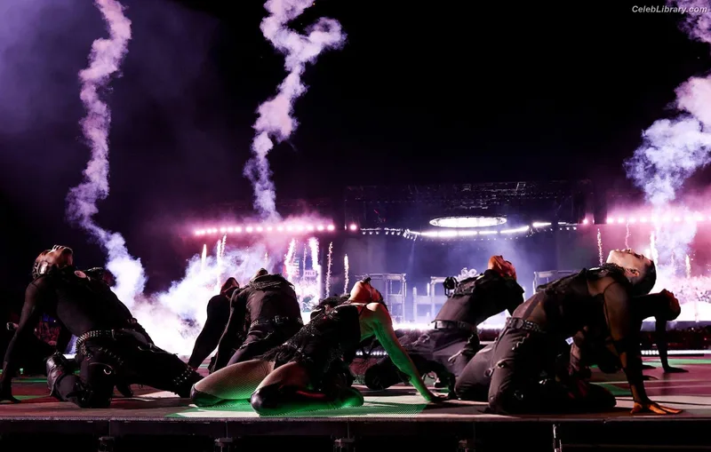 Lady Gaga photo 16 of 1595