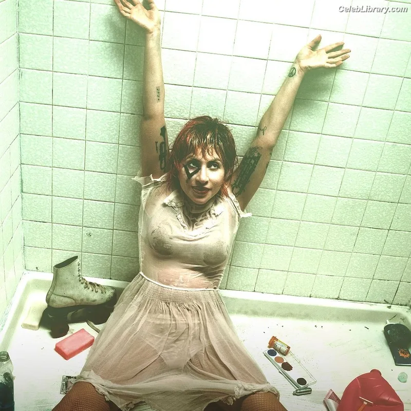 Lady Gaga photo 13 of 1595