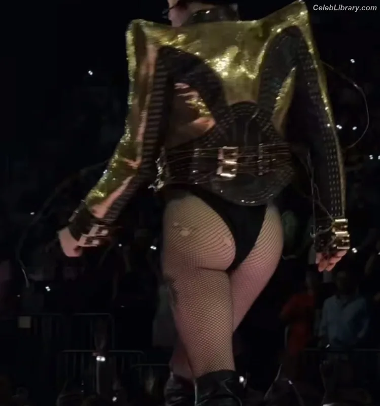 Lady Gaga photo 9 of 1595