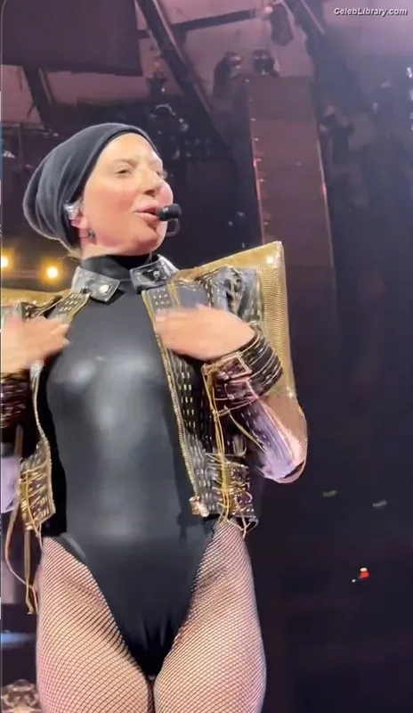 Lady Gaga photo 13 of 1595