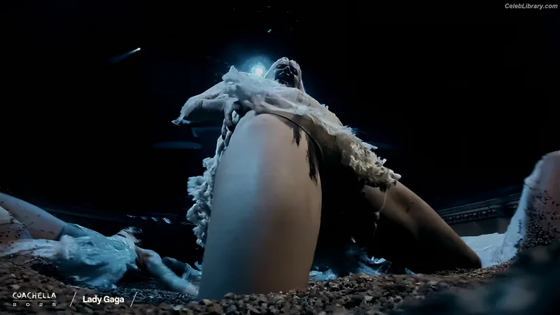 Lady Gaga photo 17 of 1595