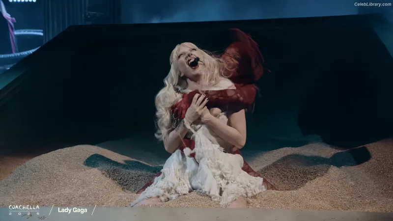 Lady Gaga photo 17 of 1595