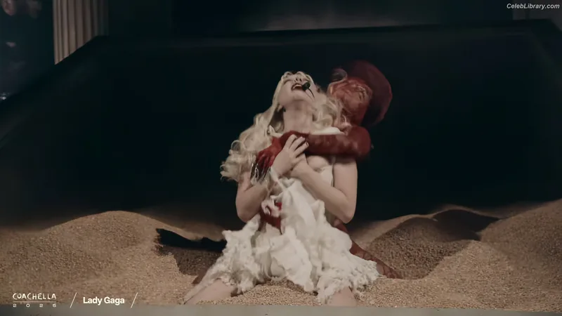 Lady Gaga photo 20 of 1595