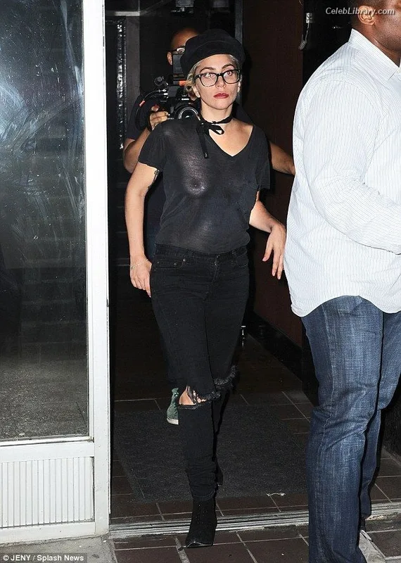 Lady Gaga photo 24 of 1595