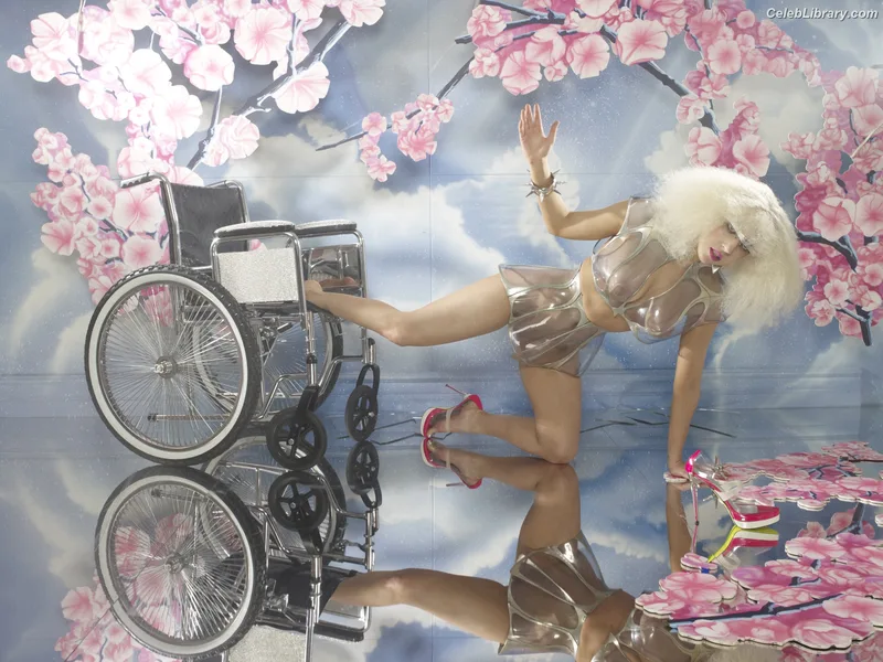 Lady Gaga photo 19 of 1595