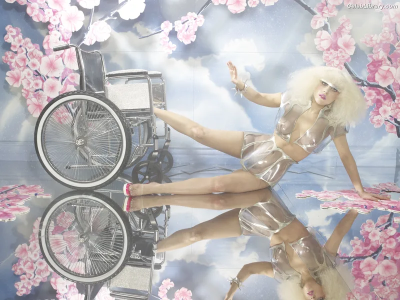 Lady Gaga photo 18 of 1595