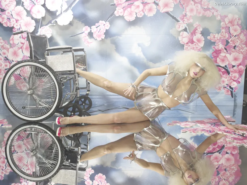Lady Gaga photo 20 of 1595