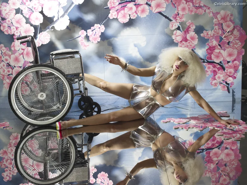 Lady Gaga photo 4 of 1595