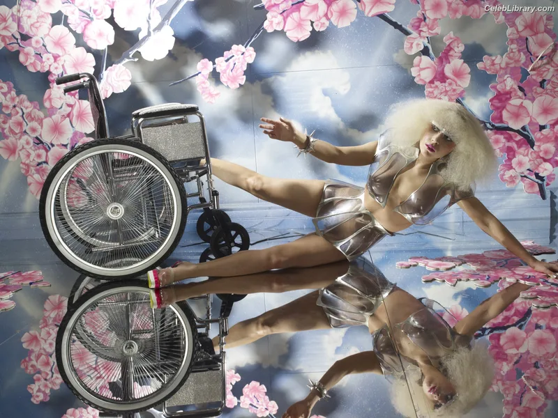Lady Gaga photo 6 of 1595