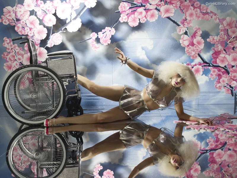 Lady Gaga photo 12 of 1595