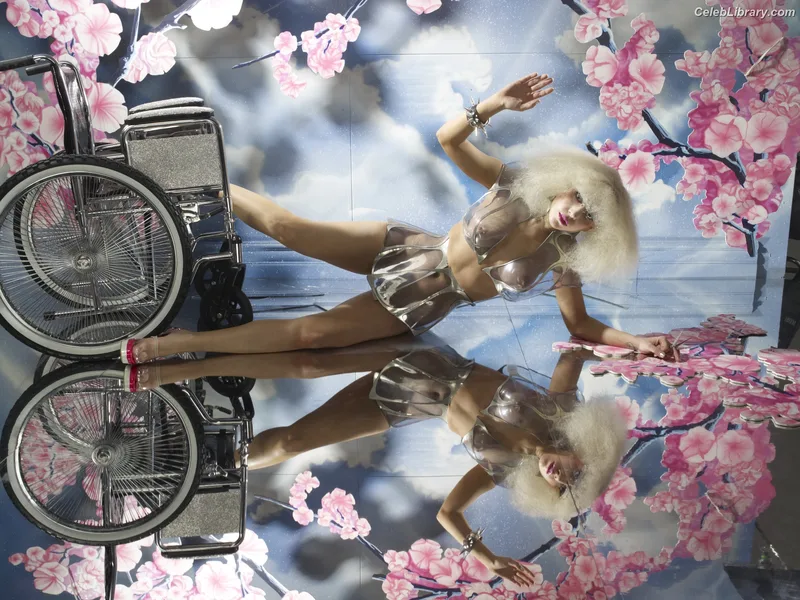 Lady Gaga photo 14 of 1595
