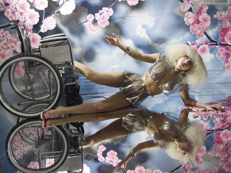 Lady Gaga photo 18 of 1595