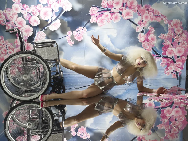Lady Gaga photo 10 of 1595