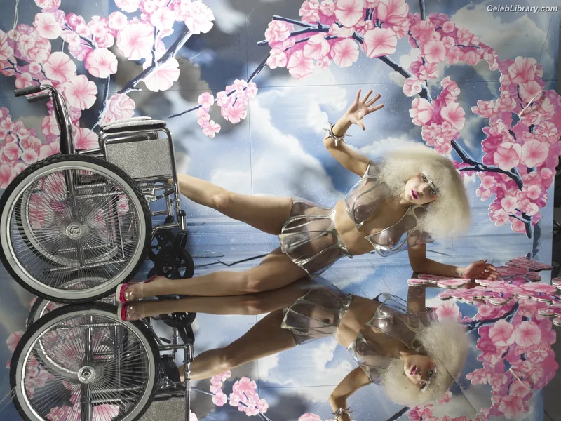 Lady Gaga photo 13 of 1595