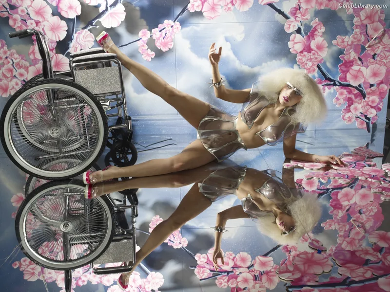 Lady Gaga photo 22 of 1595