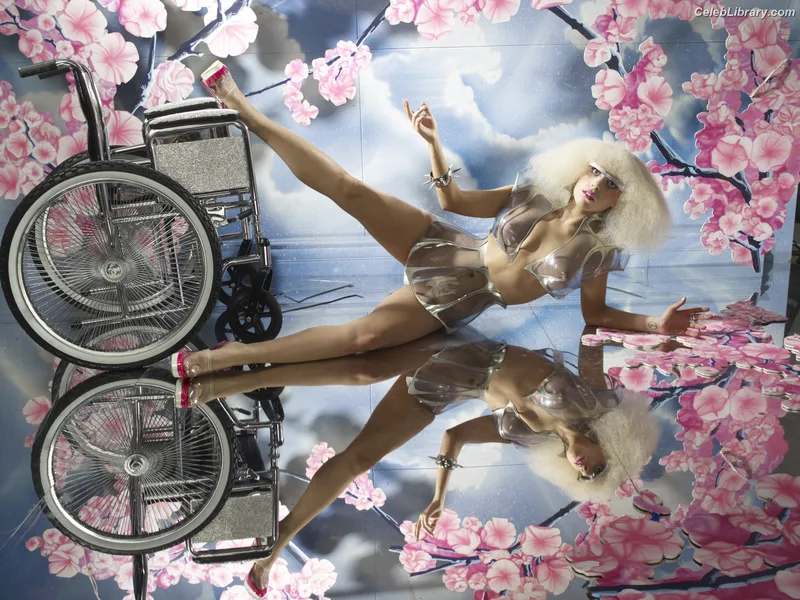 Lady Gaga photo 23 of 1595