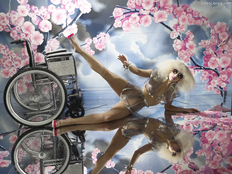 Lady Gaga photo 6 of 1595