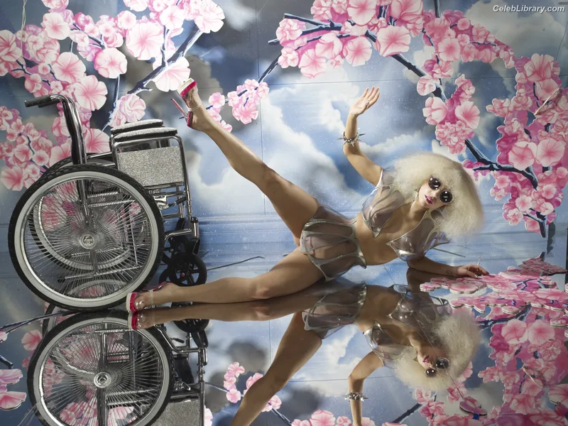 Lady Gaga photo 14 of 1595