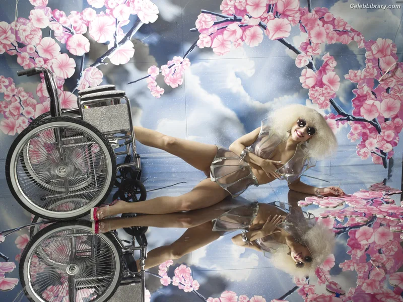 Lady Gaga photo 16 of 1595