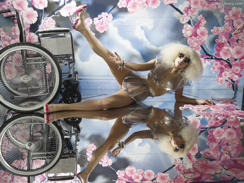 Lady Gaga photo 1 of 1595