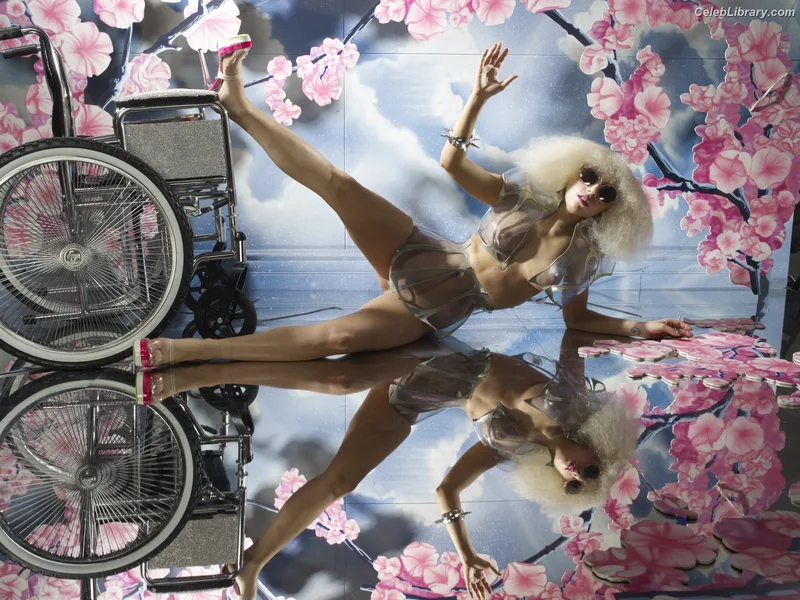 Lady Gaga photo 9 of 1595