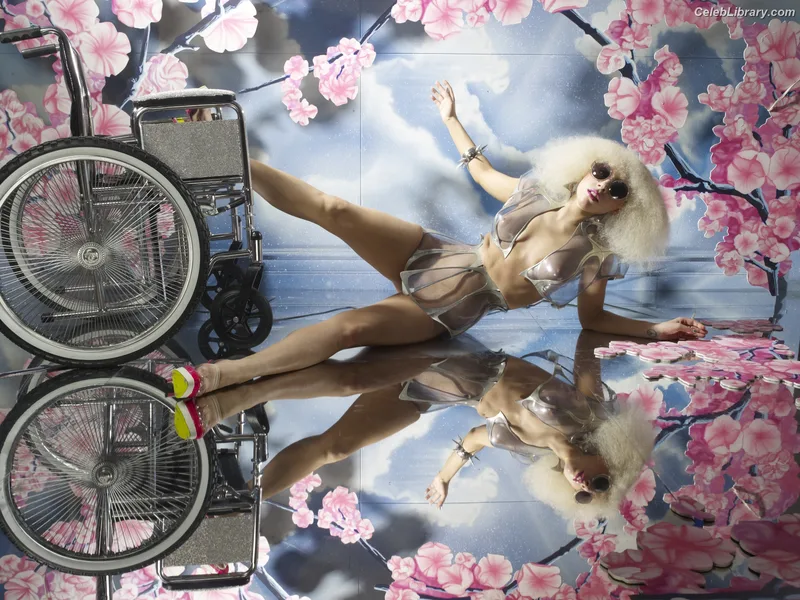 Lady Gaga photo 22 of 1595