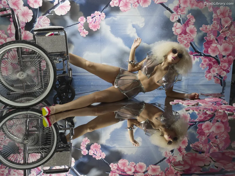 Lady Gaga photo 1 of 1595