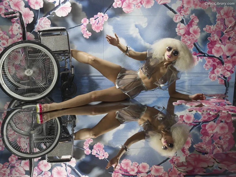 Lady Gaga photo 6 of 1595