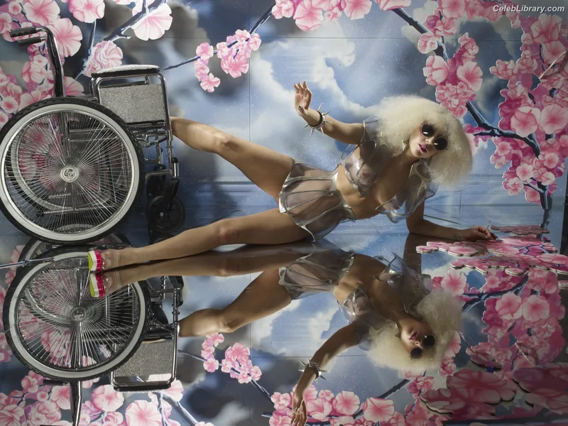 Lady Gaga photo 8 of 1595