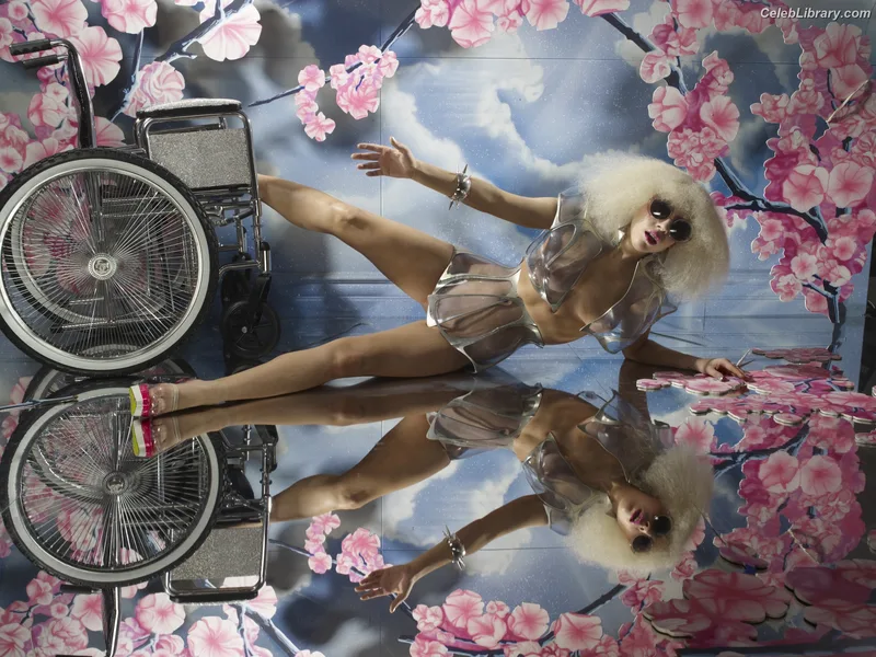 Lady Gaga photo 12 of 1595