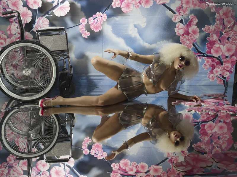Lady Gaga photo 16 of 1595