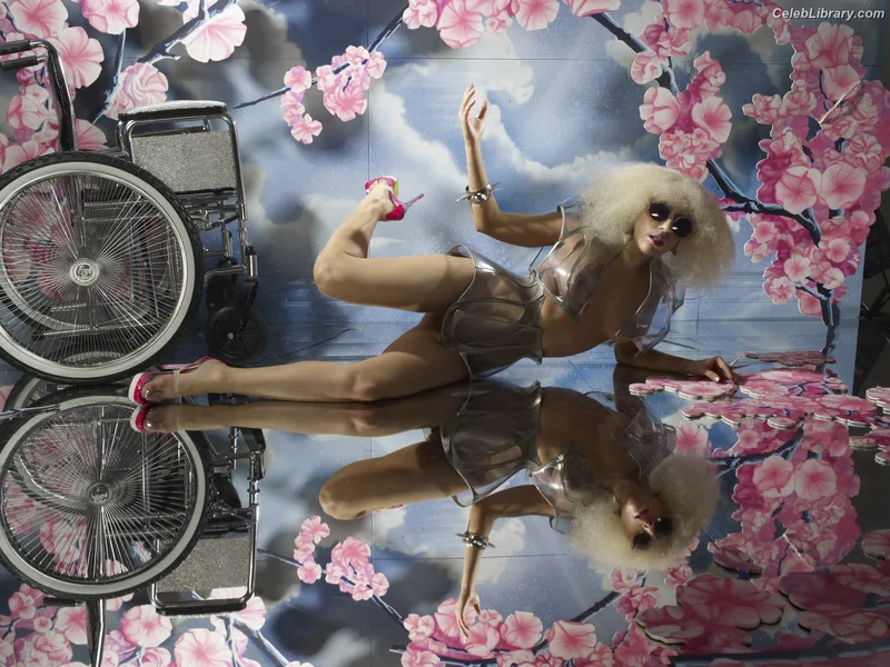 Lady Gaga photo 22 of 1595