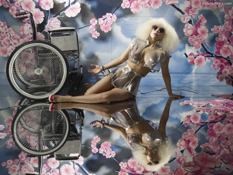 Lady Gaga photo 9 of 1595