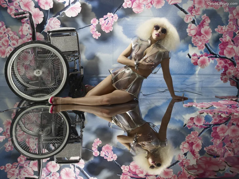 Lady Gaga photo 17 of 1595